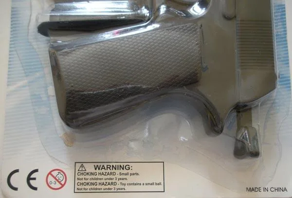 Plastic gun set