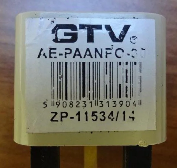 Travel plug adaptor