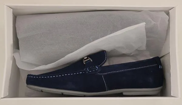 Leather shoes