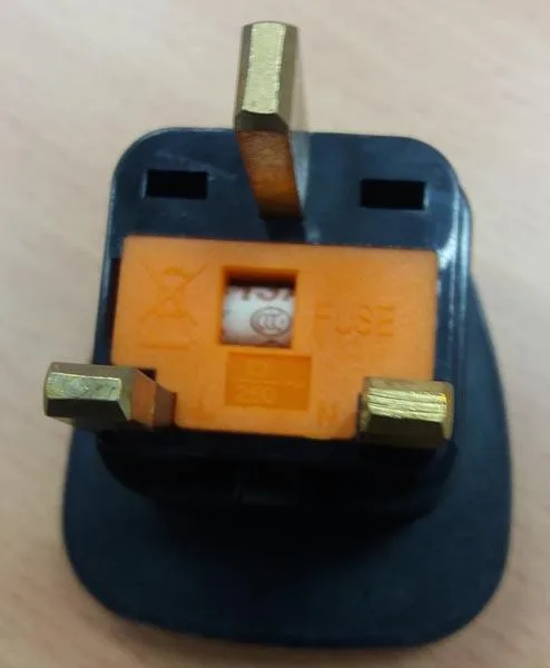 Travel plug adaptor