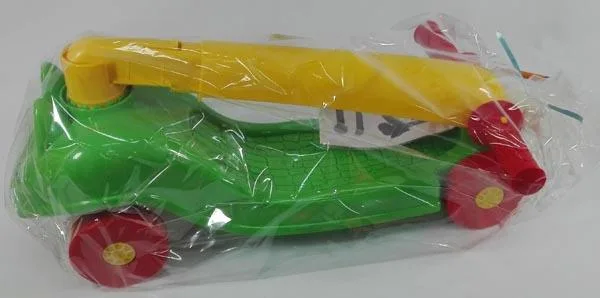Toy kick scooter