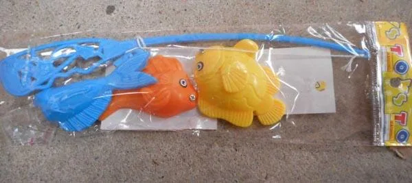 Magnetic fishing game