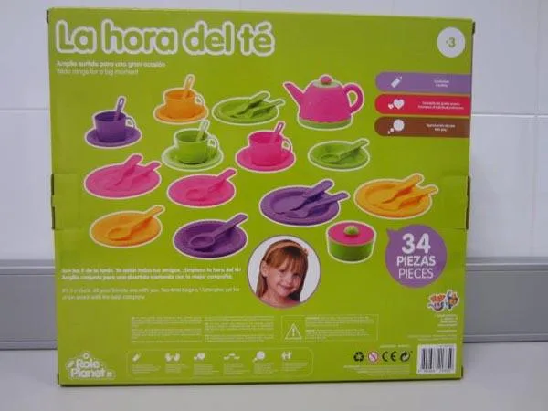 Toy kitchen set