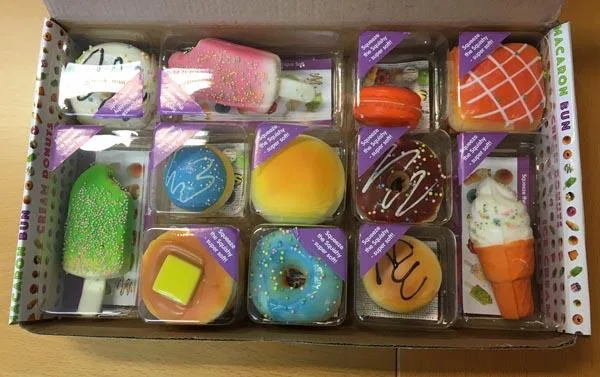 Food imitating toys