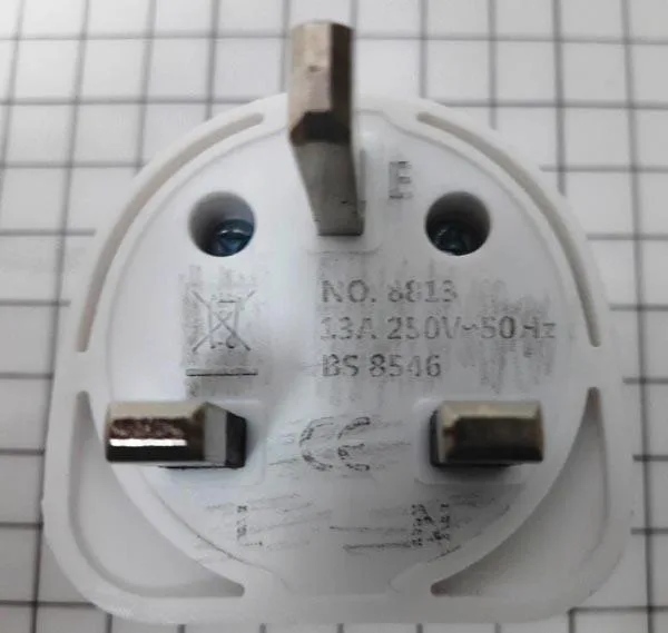 Travel plug adaptor