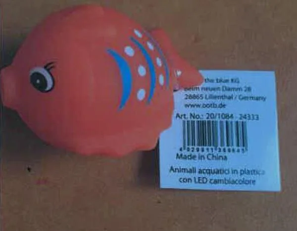 Bath toy with LEDs