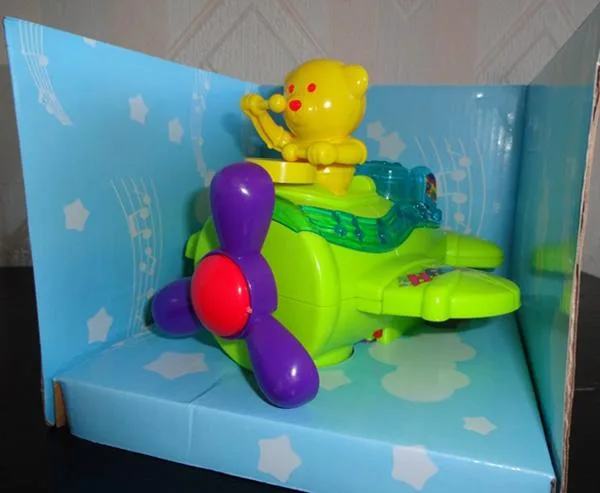 Plastic toy aeroplane