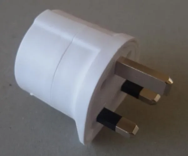Travel plug adaptor
