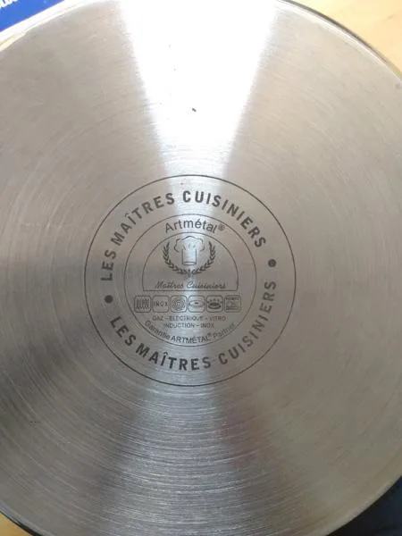 Pressure cooker