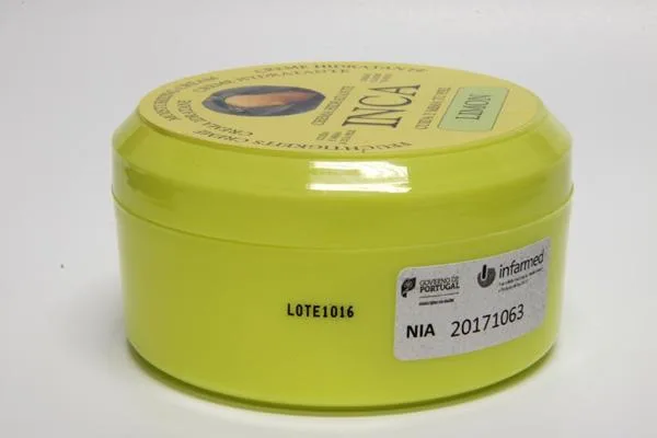Moisturising cream