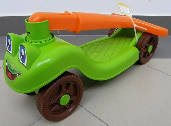Toy scooter