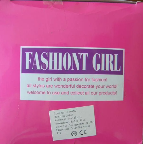 Plastic doll set