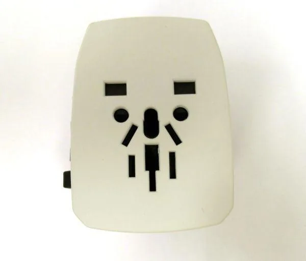 Travel adaptor/USB-charger