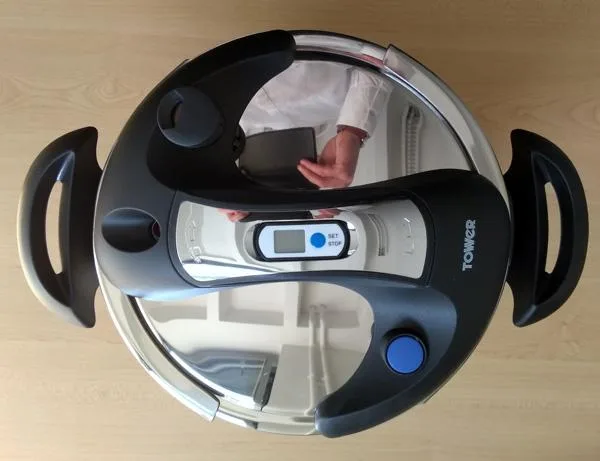 Pressure cooker