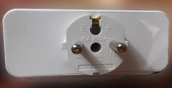 Plug adaptor