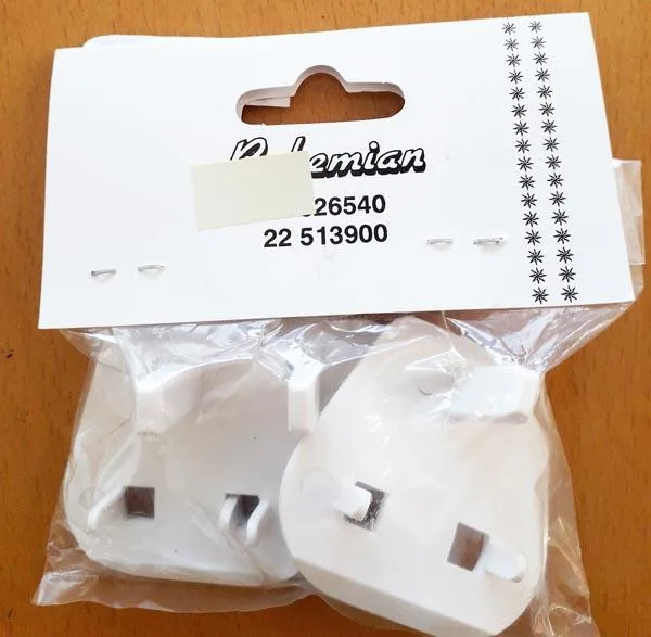 Electrical socket adaptor