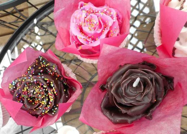 Wax roses