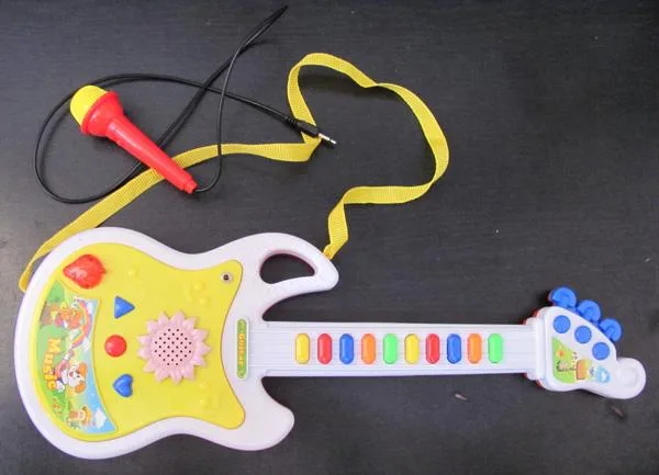 Toy guitar