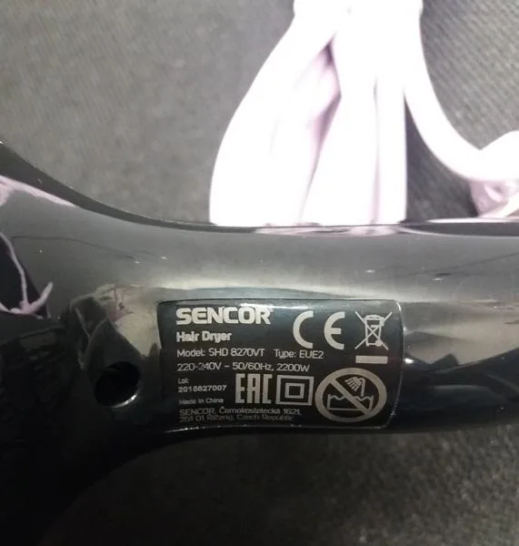 Hair dryer
