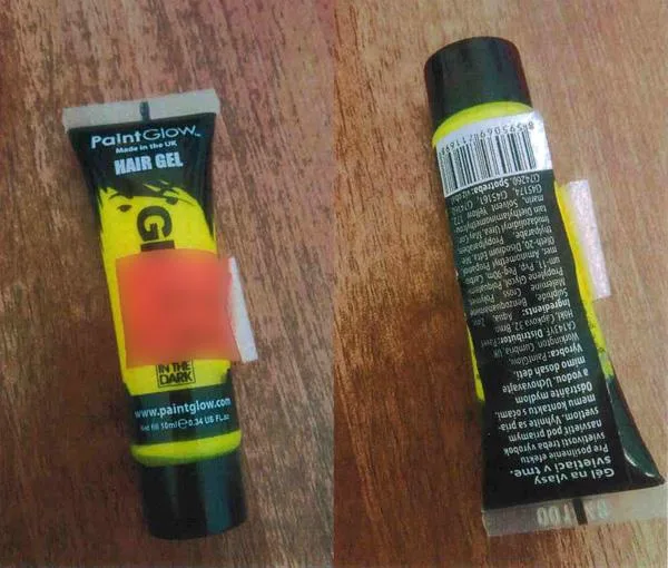 Neon – coloured cosmetic products