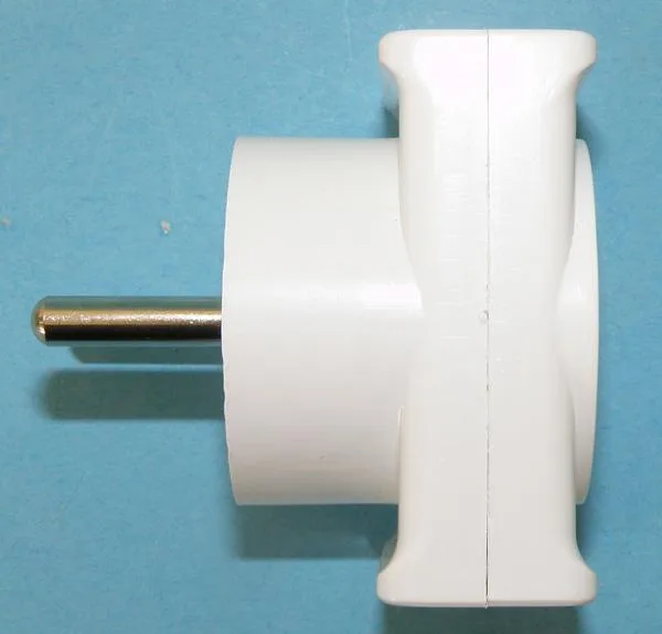 Electrical socket adaptor