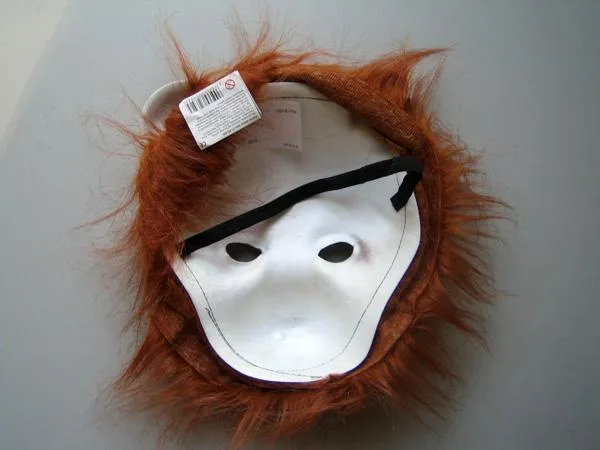 Fancy-dress mask