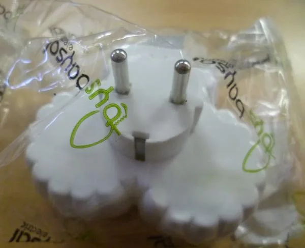 Multiplug socket
