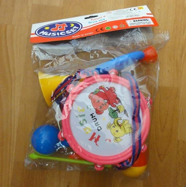 Toy musical instrument set