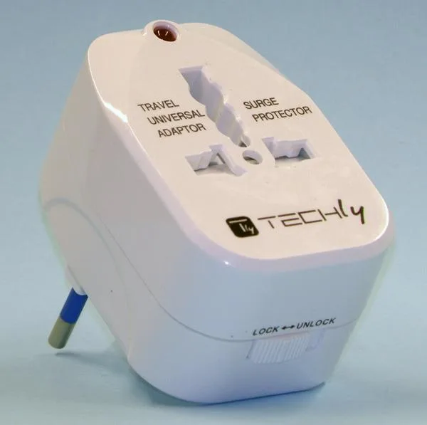 Travel adaptor