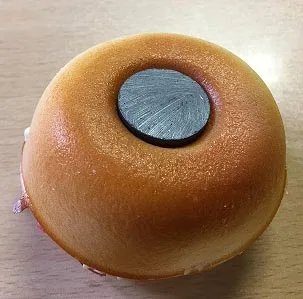 Refrigerator magnet