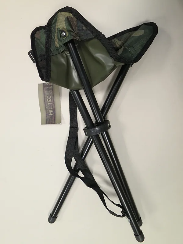Foldable outdoor stool