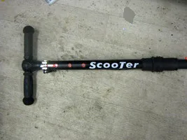 Toy scooter