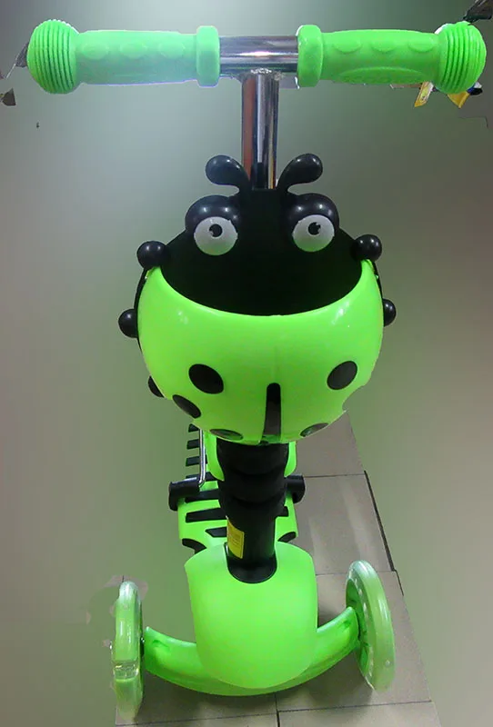 Toy scooter
