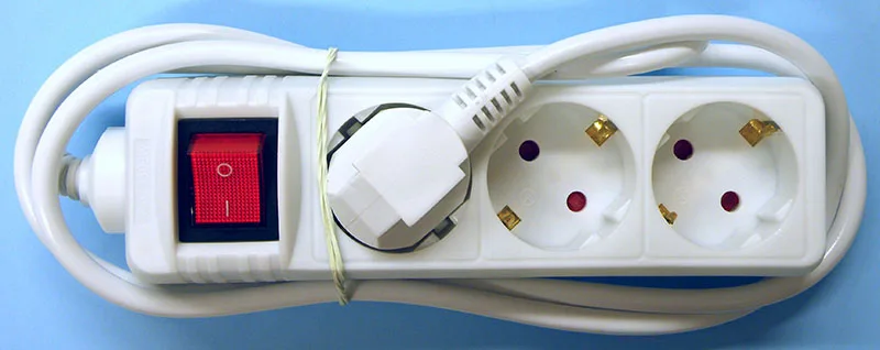 Mains extension lead