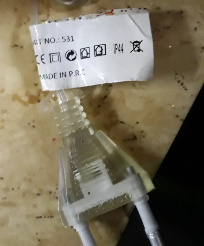 Candle-shaped luminaire