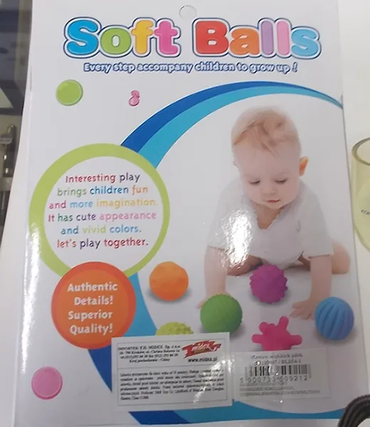 Plastic balls
