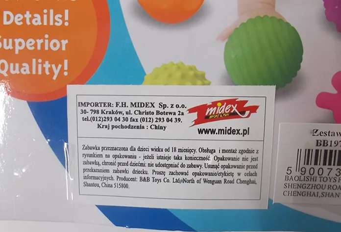 Plastic balls