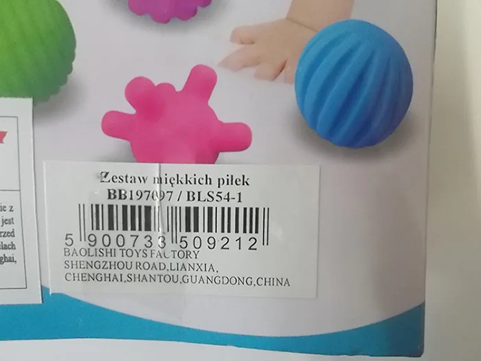 Plastic balls