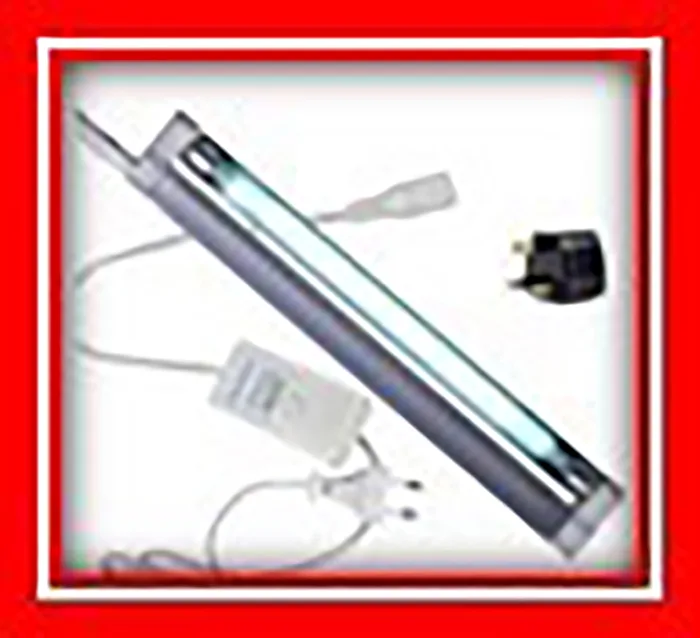Portable UV lamp