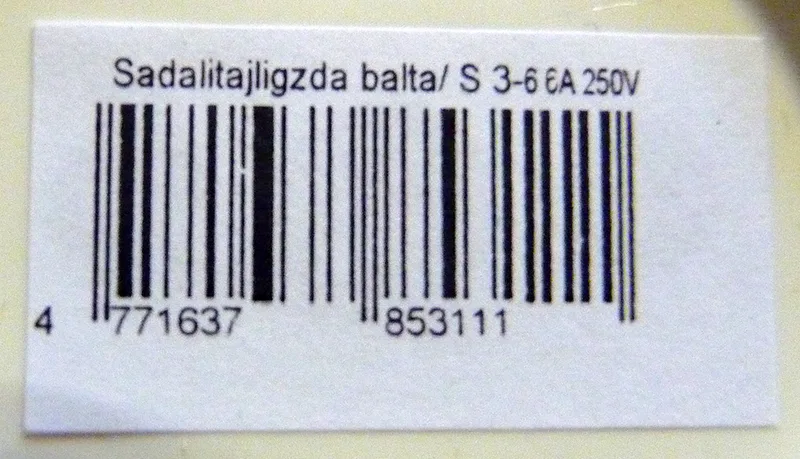 Multiplug socket