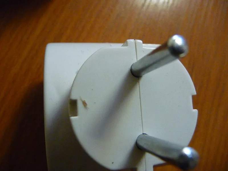 Multiplug socket