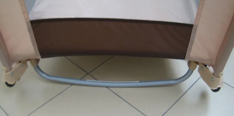 Travel cot