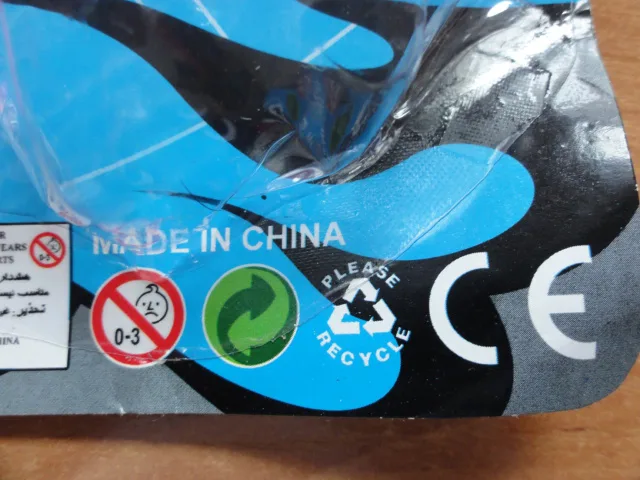 Plastic toy gun