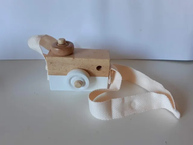 Wooden toy camera