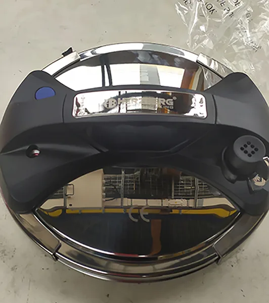 Pressure cooker