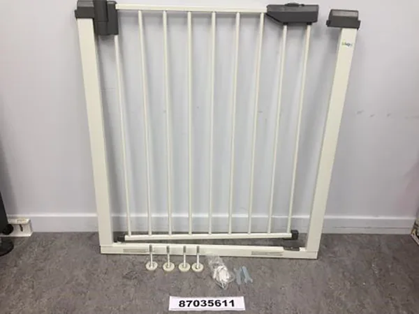 Safety gate for children