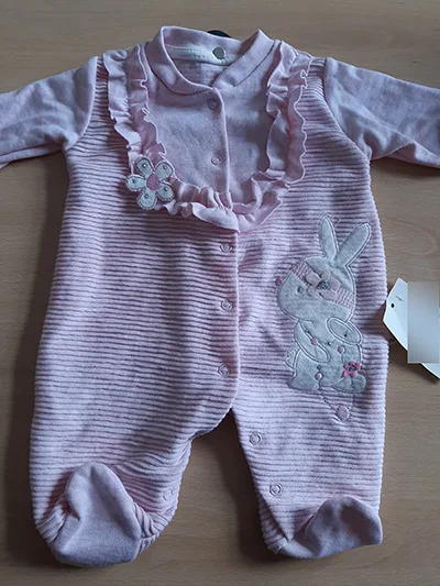 Baby's bodysuit