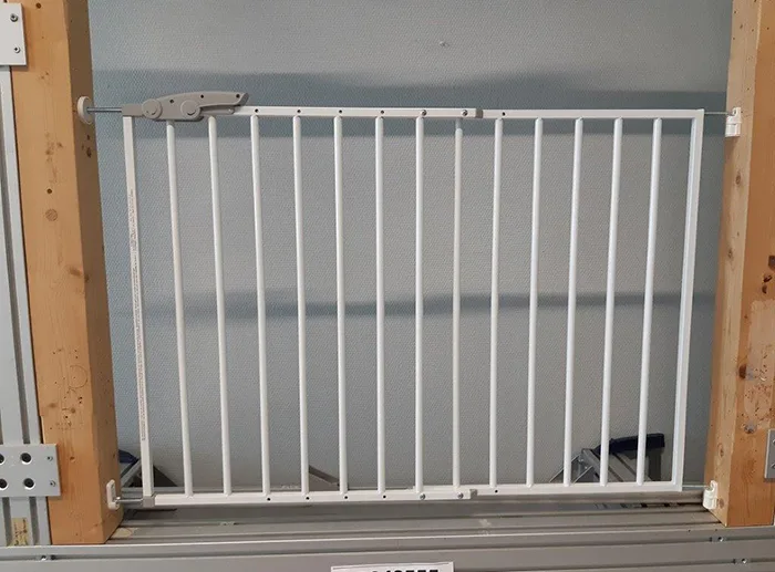 Safety gate for children