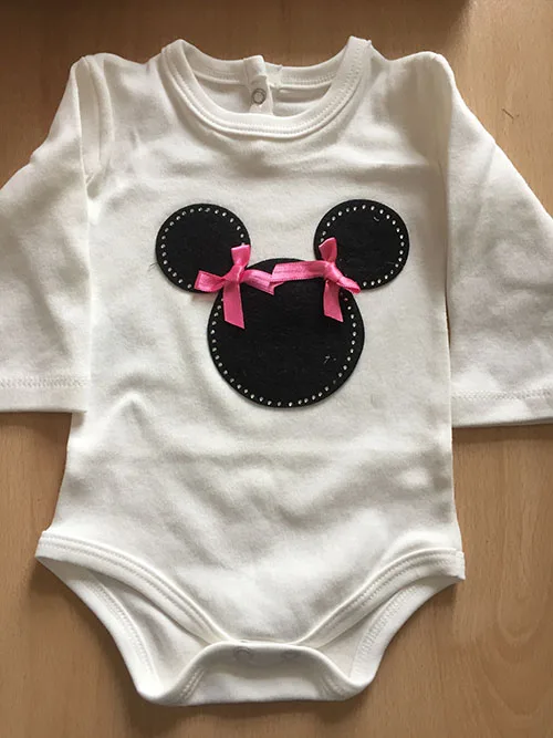 Baby's clothing set