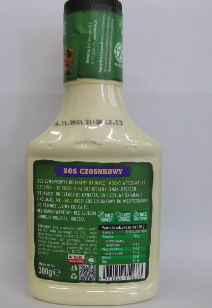 Sos czosnkowy 300 g, na etykiecie widnieje informacja „bez glutenu”